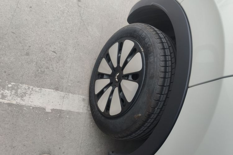 五菱汽车 五菱缤果 2023款 203km 舒享款车身外观6008