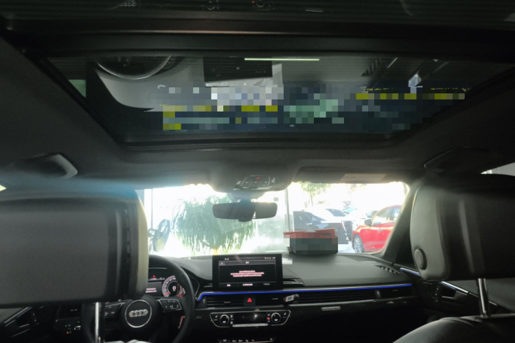 奥迪A4L 2022款 45 TFSI quattro 臻选动感型中控内饰22