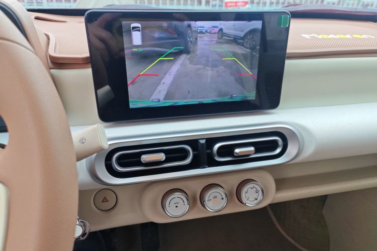 五菱汽车 宏光MINIEV 2024款 第三代 215km 进阶版局部细节16