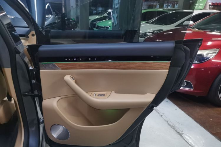 鸿蒙智行 智界R7 2024款 纯电 736km UItra中控内饰7006