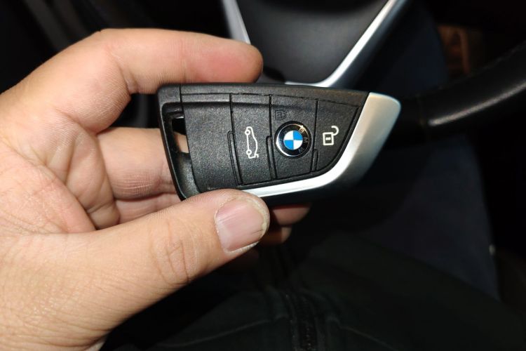 宝马X1 2020款 sDrive20Li 时尚型中控内饰11