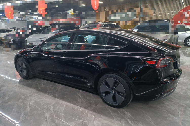 特斯拉 Model 3 2021款 标准续航后驱升级版 3D6车身外观4