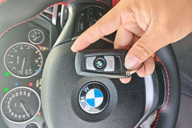 宝马3系 2018款 320Li 时尚型中控内饰11