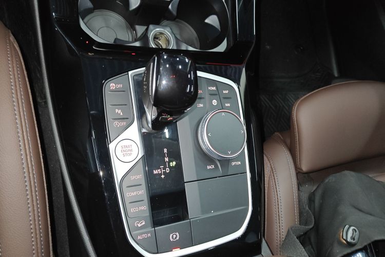 宝马X3 2022款 xDrive30i 领先型 M曜夜套装局部细节18