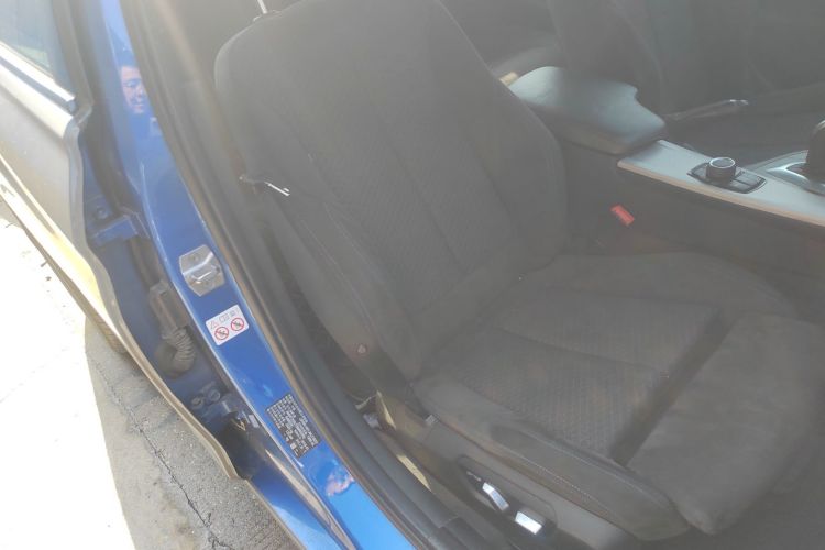 宝马3系 2018款 320i M运动套装局部细节41