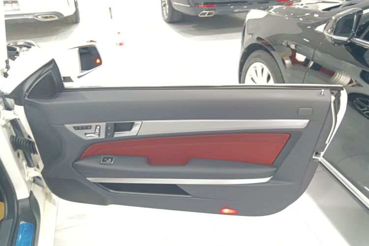 奔驰E级(进口) 2014款 E 260 敞篷轿跑车中控内饰7005