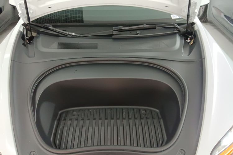 特斯拉 Model 3 2023款 后轮驱动版局部细节24