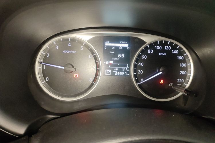 日产 劲客 2017款 1.5L CVT酷享版中控内饰14