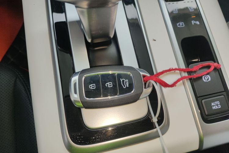 北京现代ix35 2023款 沐飒 2.0L 旗舰版TOP中控内饰7001