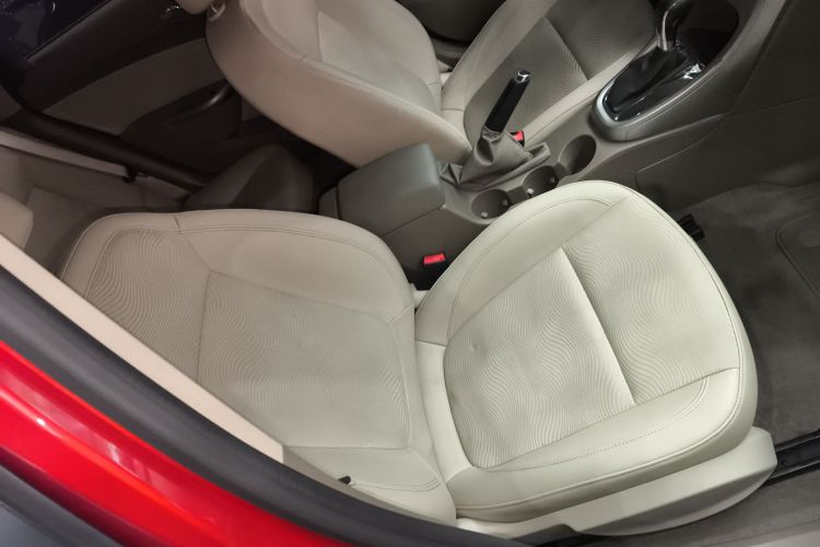 别克 英朗 2013款 GT 1.6L 自动时尚版局部细节41