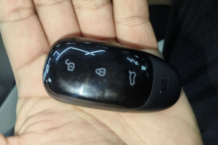 理想汽车 理想ONE 2021款 增程6座版中控内饰7001