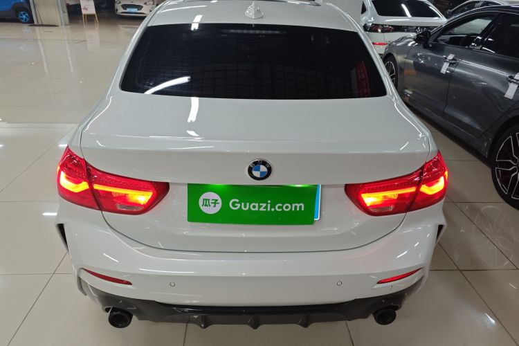 宝马1系 2021款 120i M运动曜夜版车身外观6004