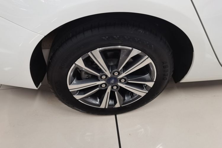 福特 福睿斯 2021款 1.5L 自动钻石版车身外观6003