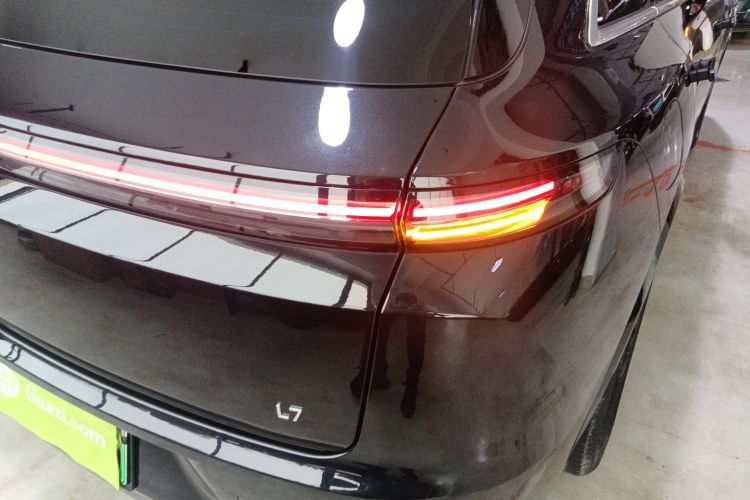 理想汽车 理想L7 2023款 Max车身外观9