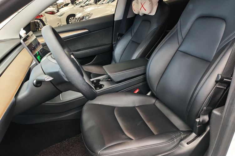 特斯拉 Model 3 2021款 标准续航后驱升级版中控内饰19