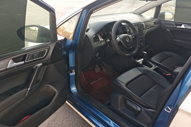 大众 高尔夫·嘉旅 2018款 230TSI 自动进取型中控内饰20