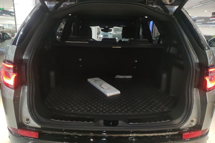 路虎 发现运动版 2022款 249PS R-Dynamic S 性能版 5座机舱底盘23