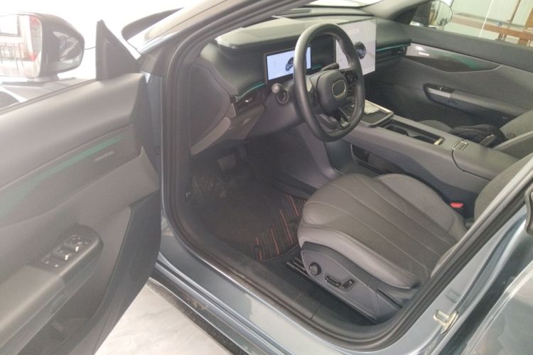 领克07 2024款 EM-P 126长续航 Ultra中控内饰20