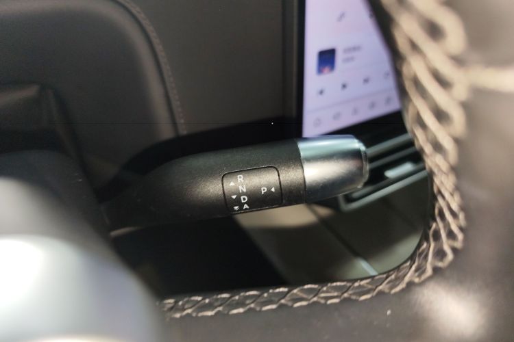 理想汽车 理想L8 2023款 Max局部细节18