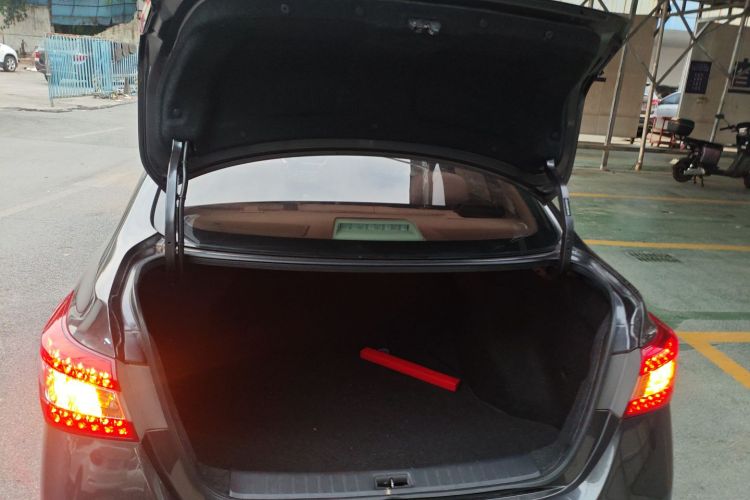 日产 轩逸 2012款 1.8XE CVT舒适版局部细节23