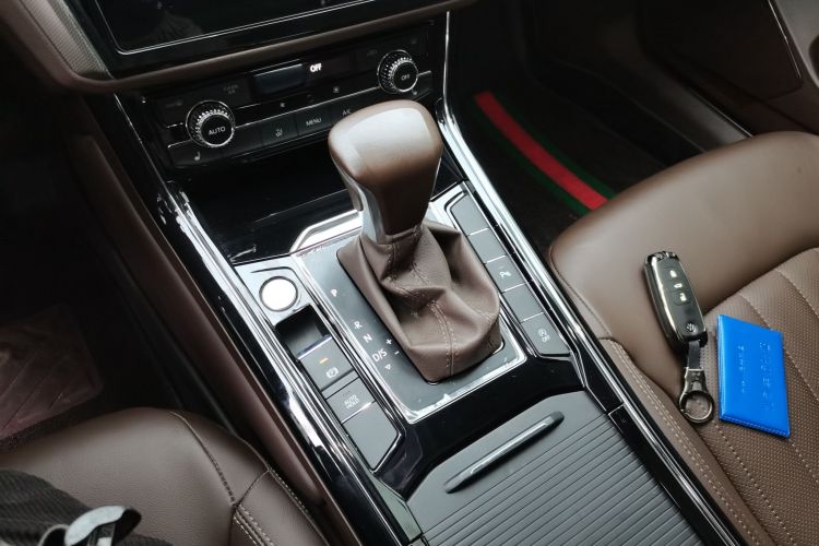 大众 辉昂 2021款 380TSI 豪华版中控内饰18