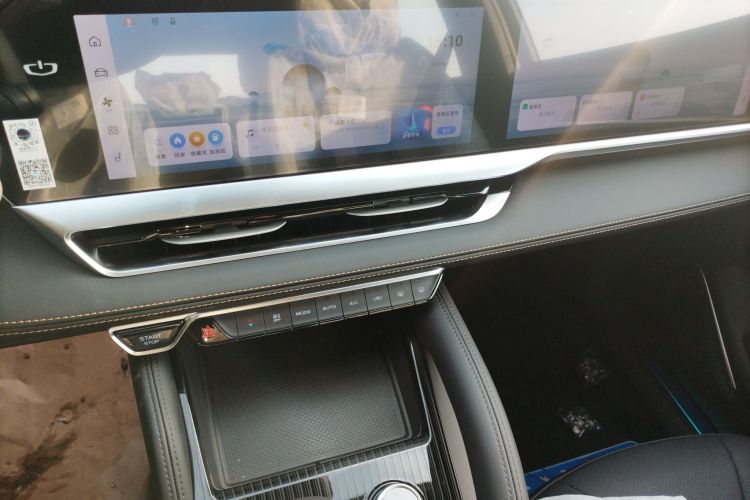 吉利汽车 星越L 2024款 2.0TD DCT EVO两驱长风版中控内饰16