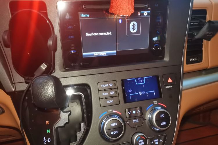 丰田 SIENNA 2015款 3.5L 四驱L中控内饰16