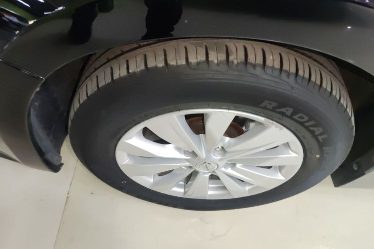 日产 天籁 2016款 改款 2.0L XL舒适版车身外观6007