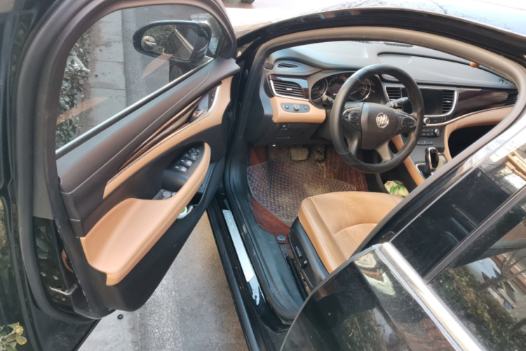 别克 君越 2016款 20T 精英型中控内饰20