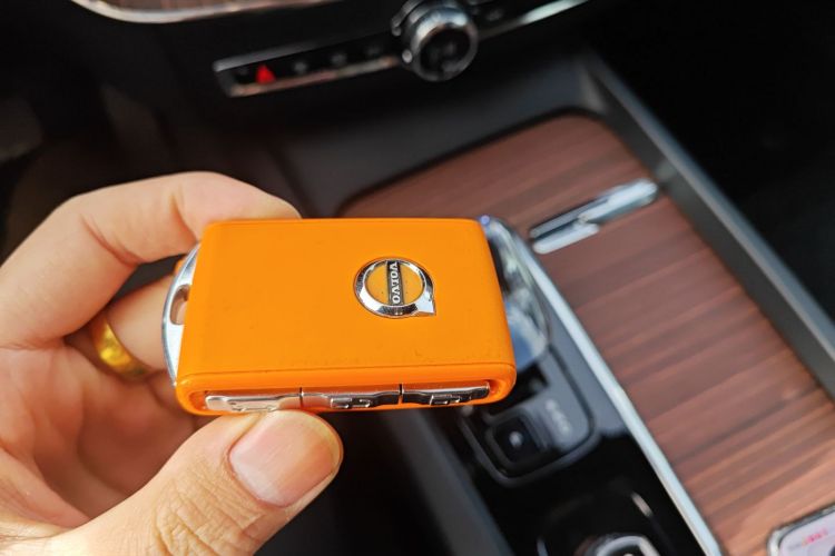 沃尔沃XC60 2025款 B5 四驱智远豪华版中控内饰11