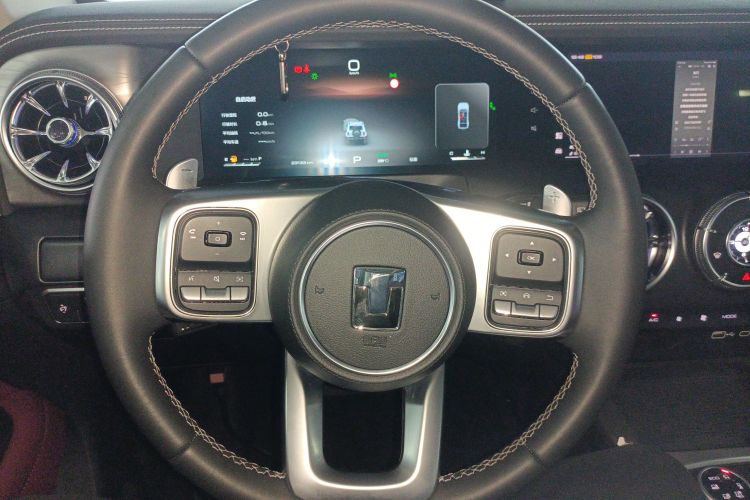 坦克300 2024款 2.0T 穿越者中控内饰13