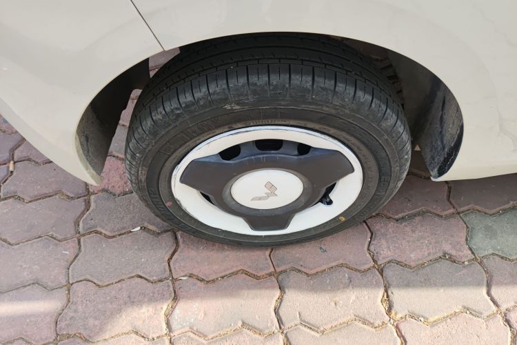 五菱汽车 宏光MINIEV 2024款 第三代 215km 青春版车身外观6008