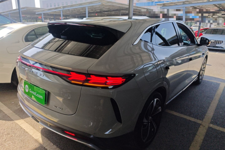 腾势N7 2023款 长续航性能版车身外观7