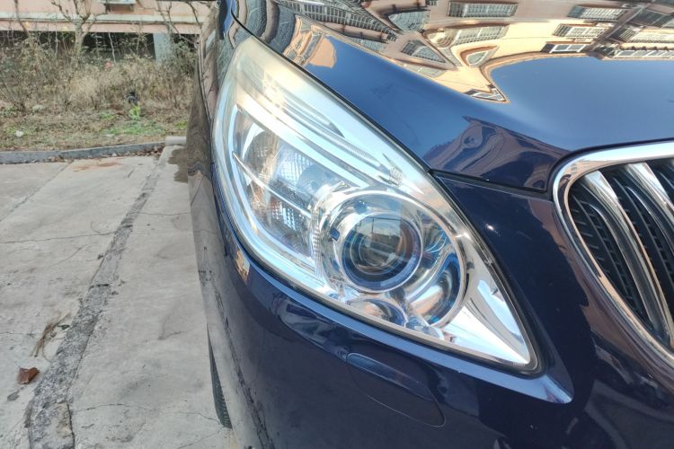 别克GL8 2014款 3.0L XT豪华商务旗舰版车身外观6006