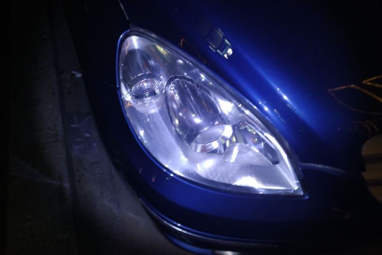 奔驰B级 2009款 B 200 动感型车身外观8