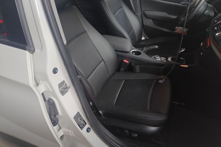 宝马X1 2015款 sDrive18i 时尚晋级版局部细节41