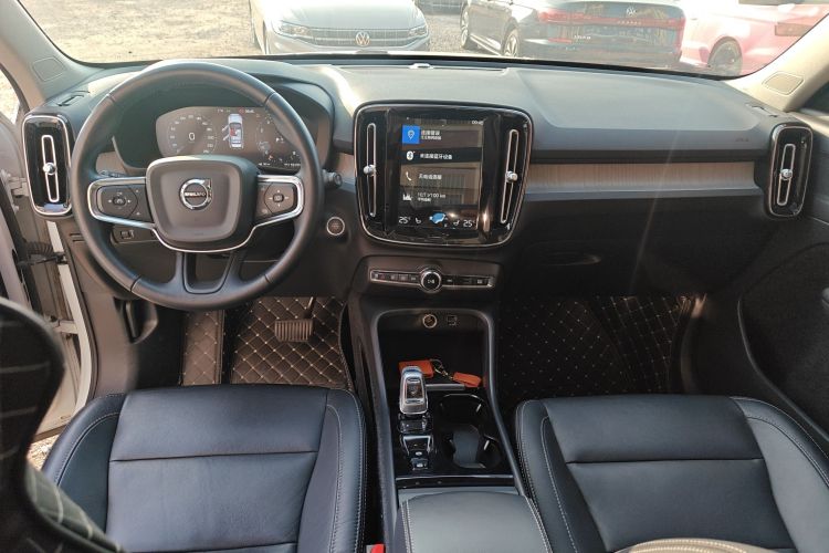 沃尔沃XC40 2021款 T4 四驱智远豪华版中控内饰12