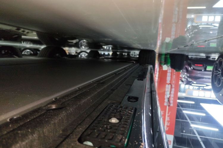 小米汽车 小米YU7 2025款 超长续航后驱版局部细节9002