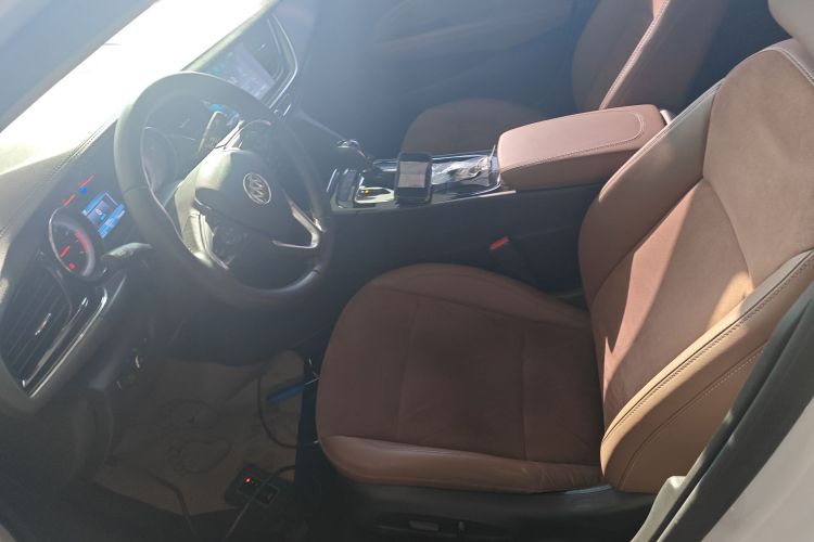 别克 君威 2019款 改款 20T 豪华型 国VI中控内饰19