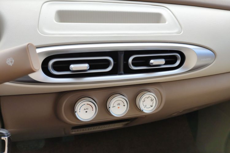 五菱汽车 宏光MINIEV 2025款 四门版 进阶款局部细节16