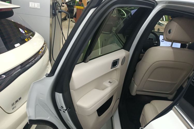 理想汽车 理想L6 2024款 Max中控内饰7008