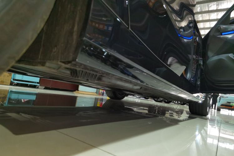 宝马5系 2024款 530Li 领先型 M运动套装局部细节9001