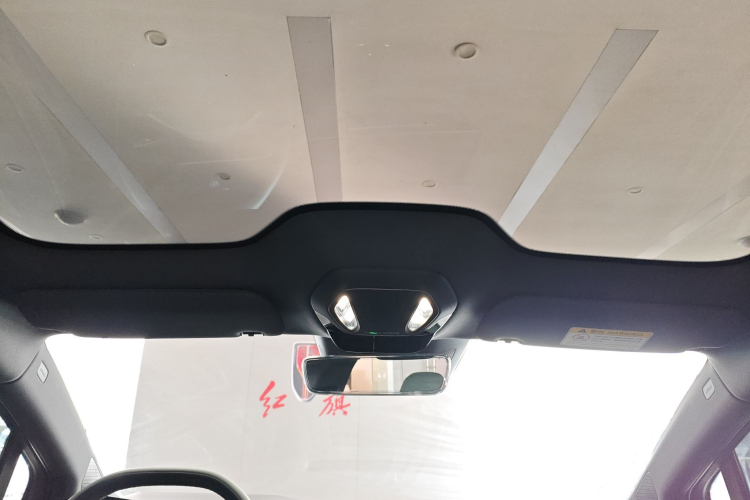 红旗EH7 2024款 690 Pro中控内饰22