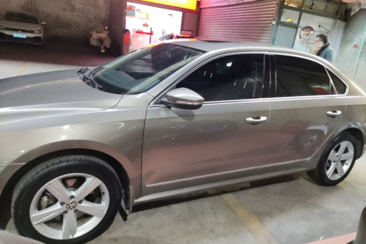 大众 帕萨特 2015款 1.8TSI DSG御尊版车身外观4