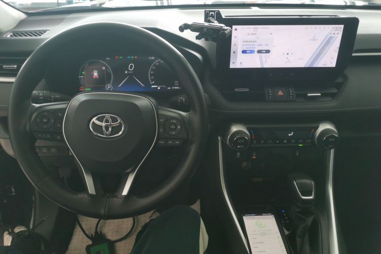 丰田 RAV4荣放 2023款 双擎 2.5L E-CVT两驱精英Plus版中控内饰7002