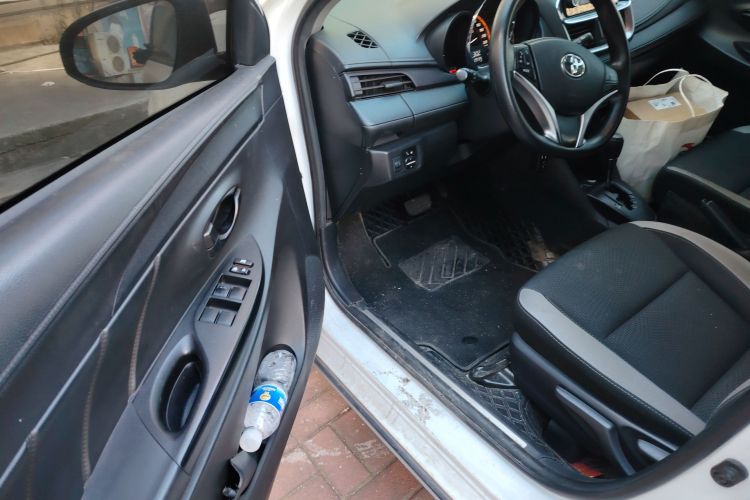 丰田 YARiS L 致炫 2022款 致炫X 1.5L CVT领先PLUS版中控内饰7003