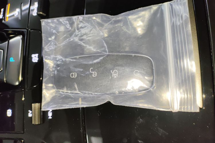 腾势D9 2024款 DM-i 980 四驱旗舰型中控内饰11