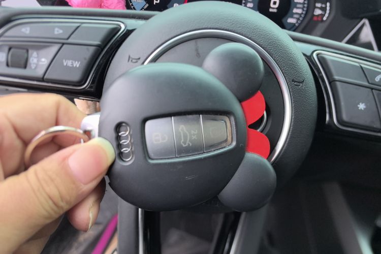 奥迪A3 2021款 Sportback 35 TFSI 进取运动型中控内饰11