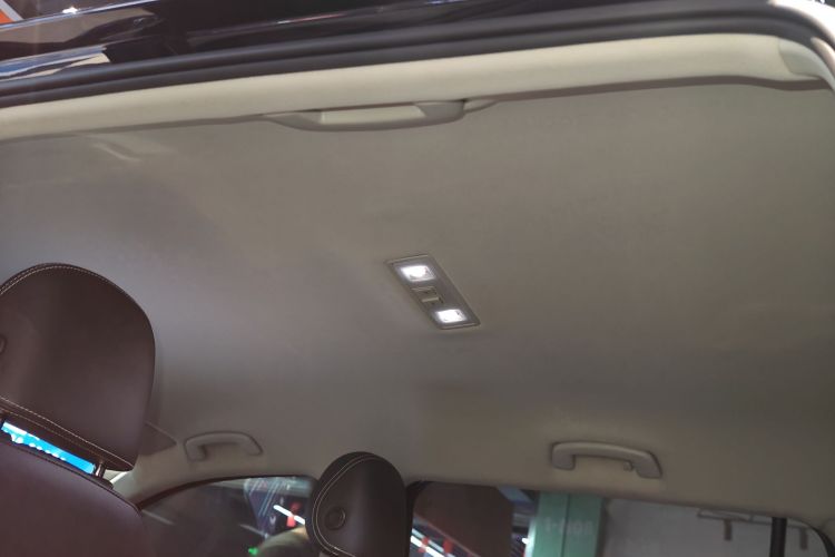 大众 途观L 2017款 330TSI 自动两驱风尚版局部细节22