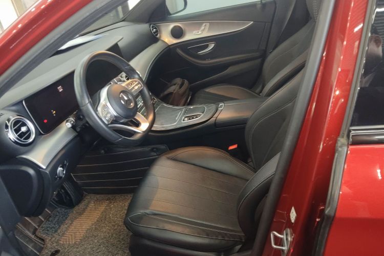 奔驰E级(进口) 2019款 E 260 运动版局部细节19